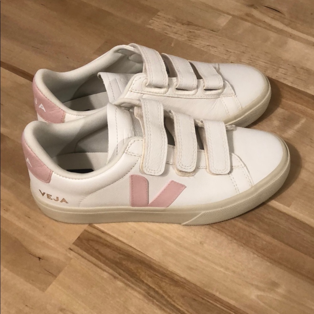 Veja Sneakers in White and Pink